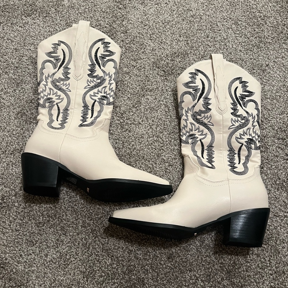 Billini Danilo black and white Boots